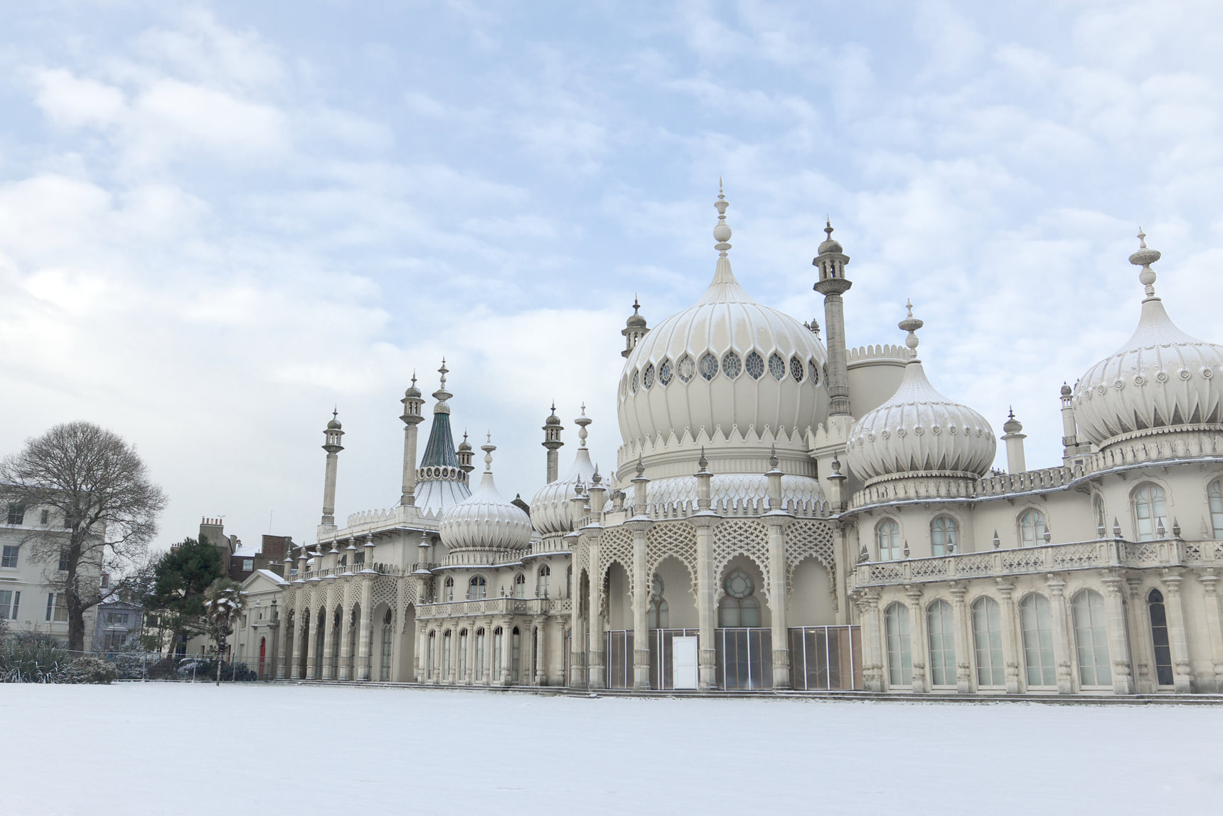 Brighton Pavilion in the snow